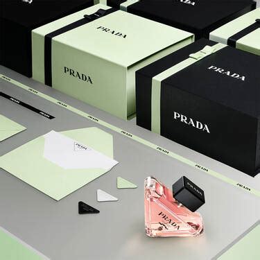 アイ｜プラダ ビューティ公式オンラインストア｜PRADA BEAUTY